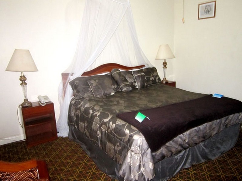 Executive Airport Hotel image