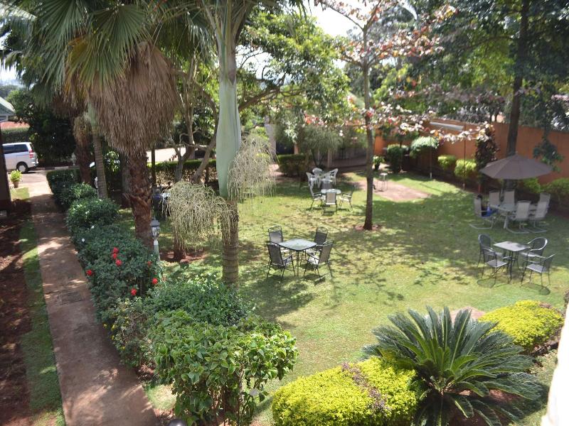 Executive Airport Hotel image
