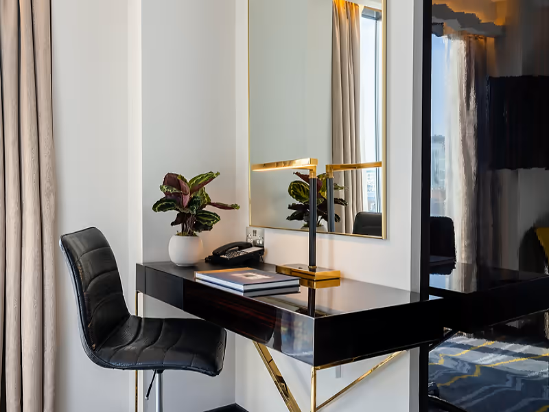 Leonardo Hotel Aldgate - formerly Hotel Saint image