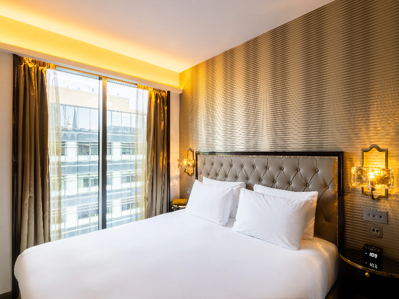 Leonardo Hotel Aldgate - formerly Hotel Saint image