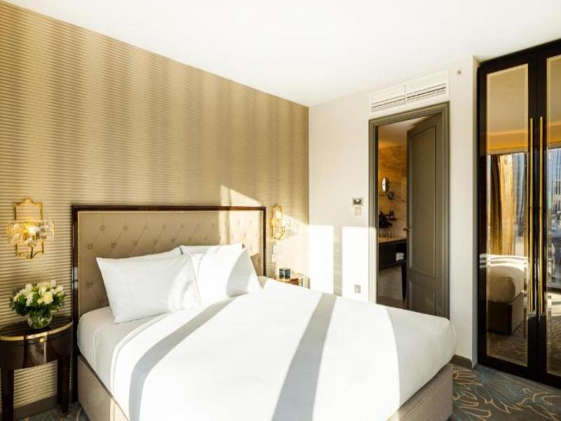 Leonardo Hotel Aldgate - formerly Hotel Saint image