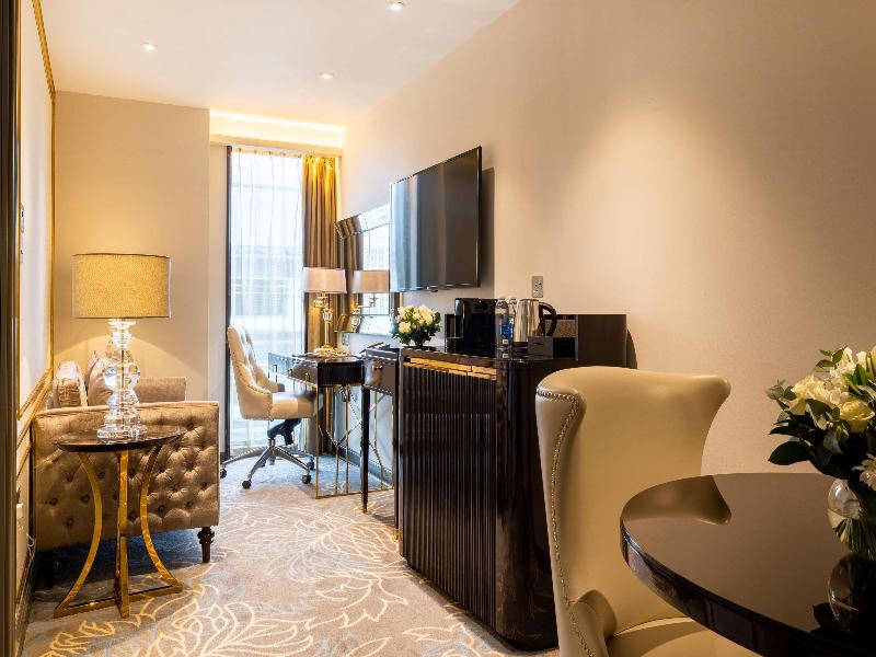 Leonardo Hotel Aldgate - formerly Hotel Saint image