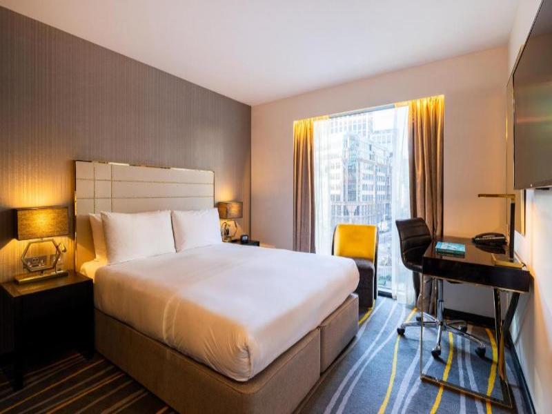 Leonardo Hotel Aldgate - formerly Hotel Saint image