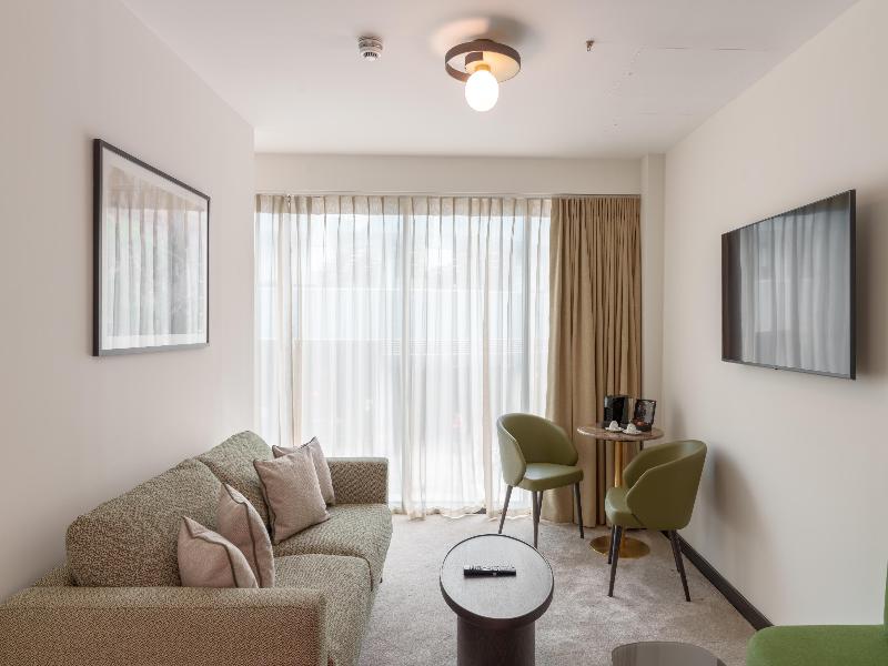 Leonardo Hotel Aldgate - formerly Hotel Saint image