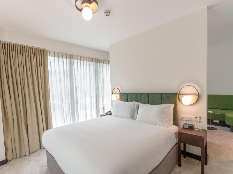 Leonardo Hotel Aldgate - formerly Hotel Saint image