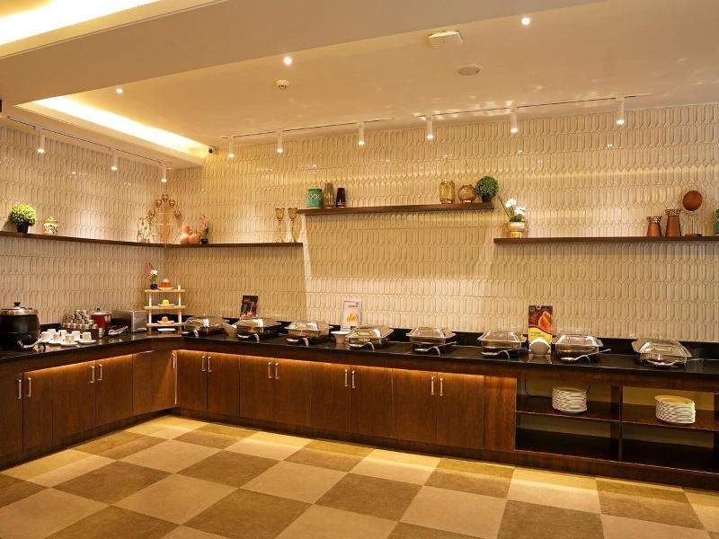 Regenta Inn, Airport Road Bangalore image
