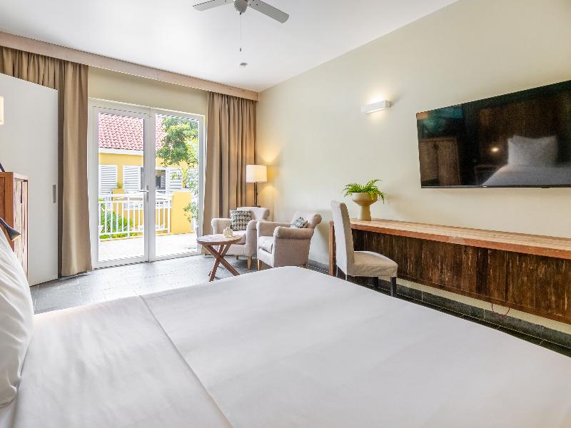 Bayside Boutique - Blue Bay Golf & Beach Resort image