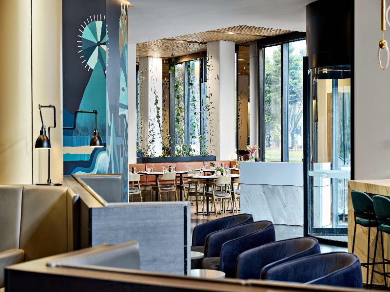 Vibe Hotel Melbourne Docklands image