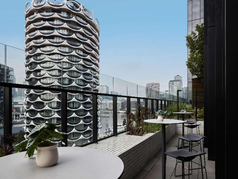 Vibe Hotel Melbourne Docklands image