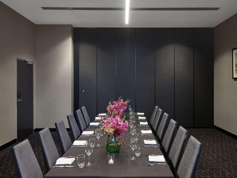 Vibe Hotel Melbourne Docklands image