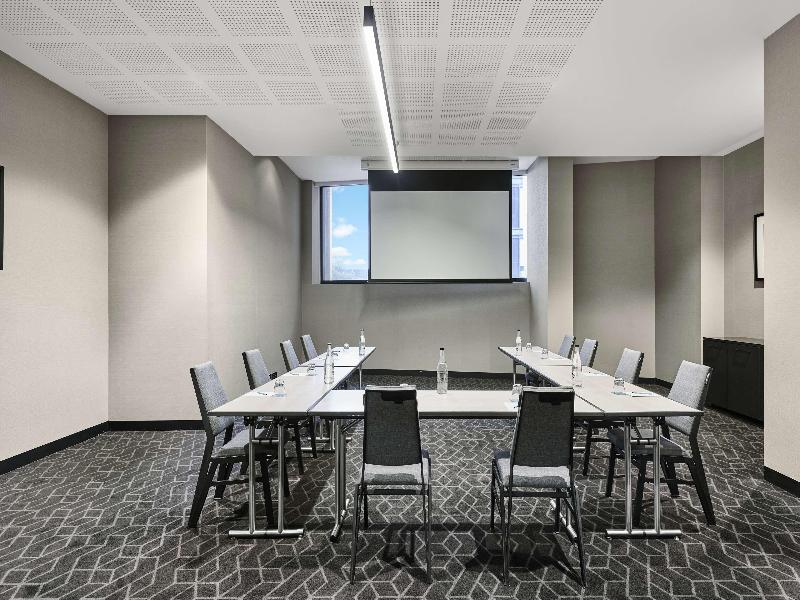 Vibe Hotel Melbourne Docklands image