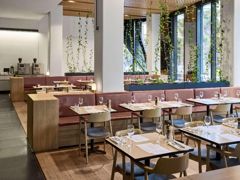Vibe Hotel Melbourne Docklands image
