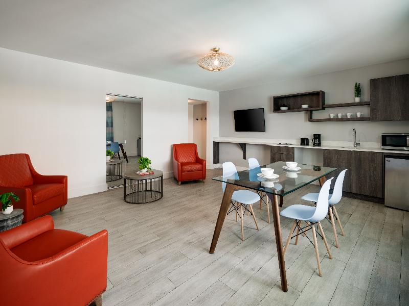 Waterside Hotel image