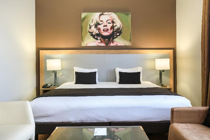 7Hotel & Spa image