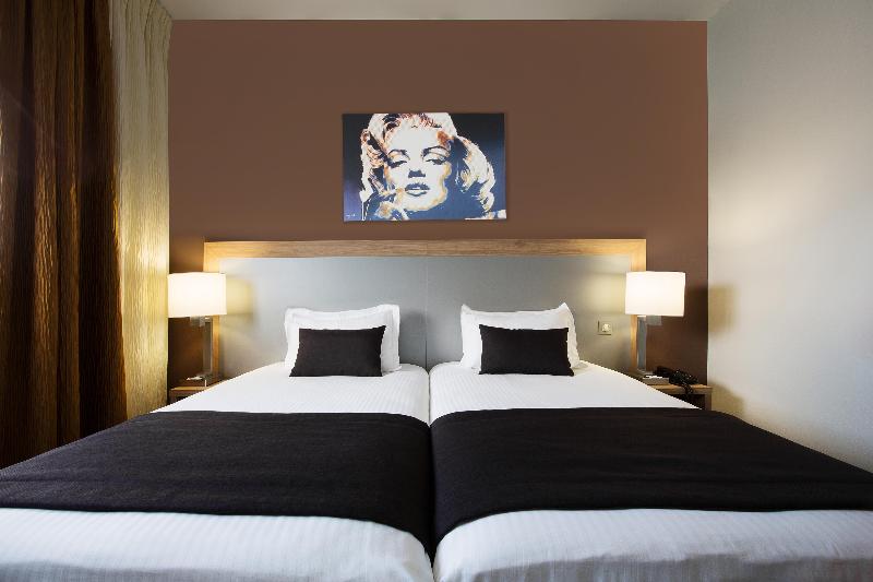 7Hotel & Spa image