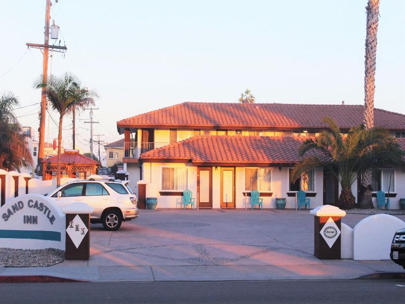 Sand Castle Inn And Suites image