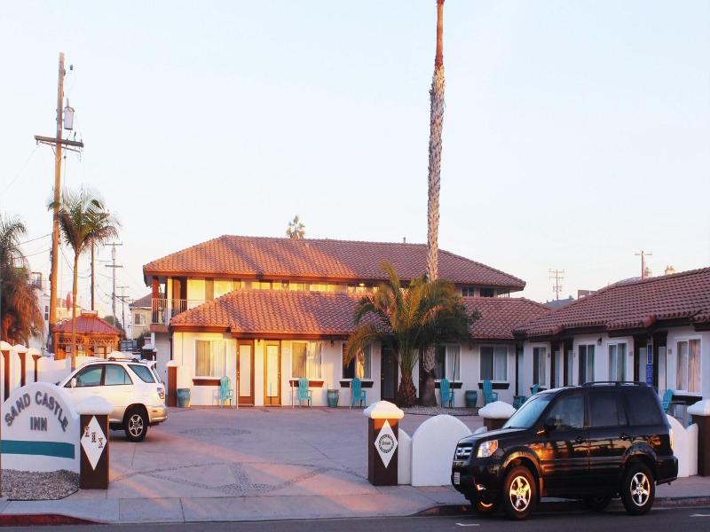 Sand Castle Inn And Suites image