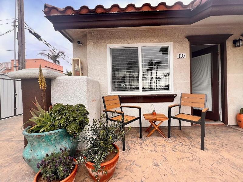 Sand Castle Inn And Suites image
