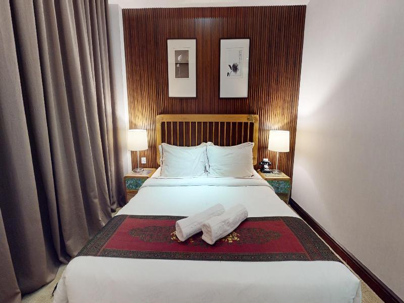 1825 Gallery Hotel image
