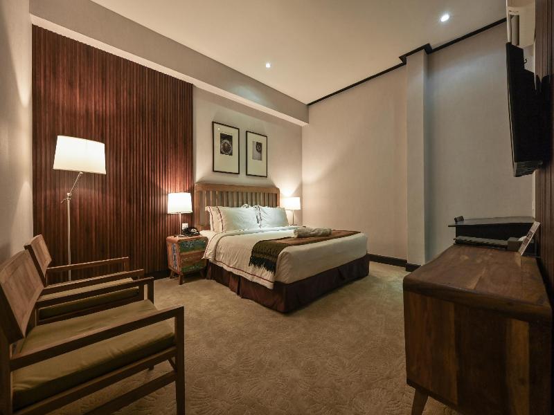 1825 Gallery Hotel image