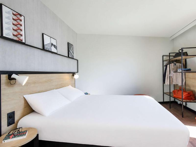 ibis Clermont Ferrand Centre Stade image