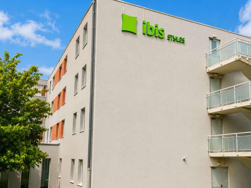 Ibis Styles Clermont Ferrand Sud La Pardieu image