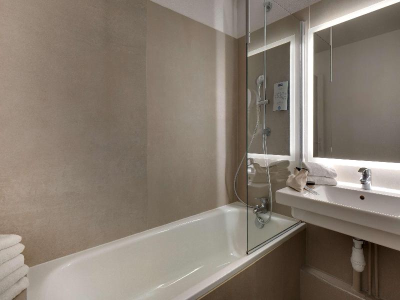 Ibis Styles Clermont Ferrand Sud La Pardieu image