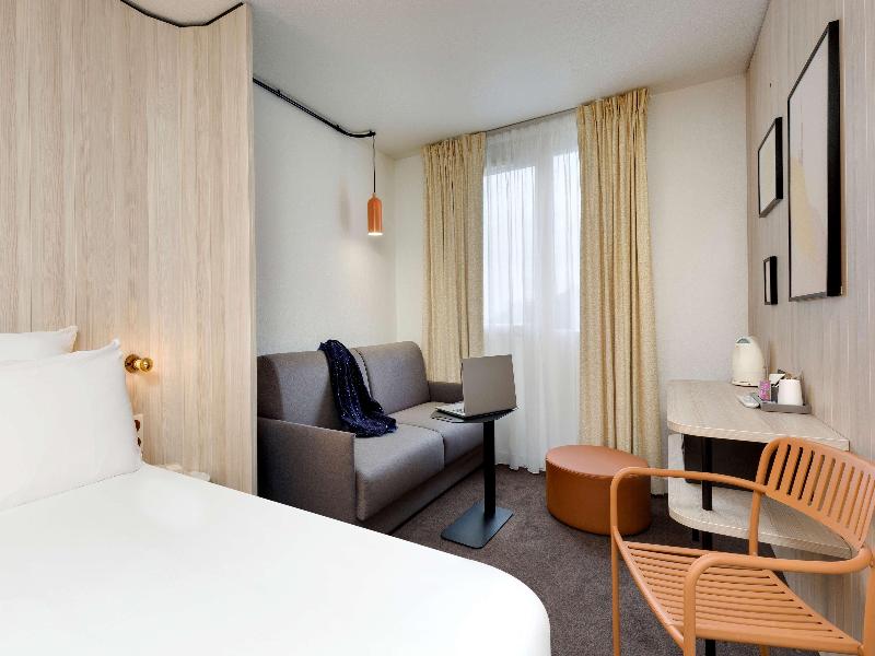 Ibis Styles Clermont Ferrand Sud La Pardieu image