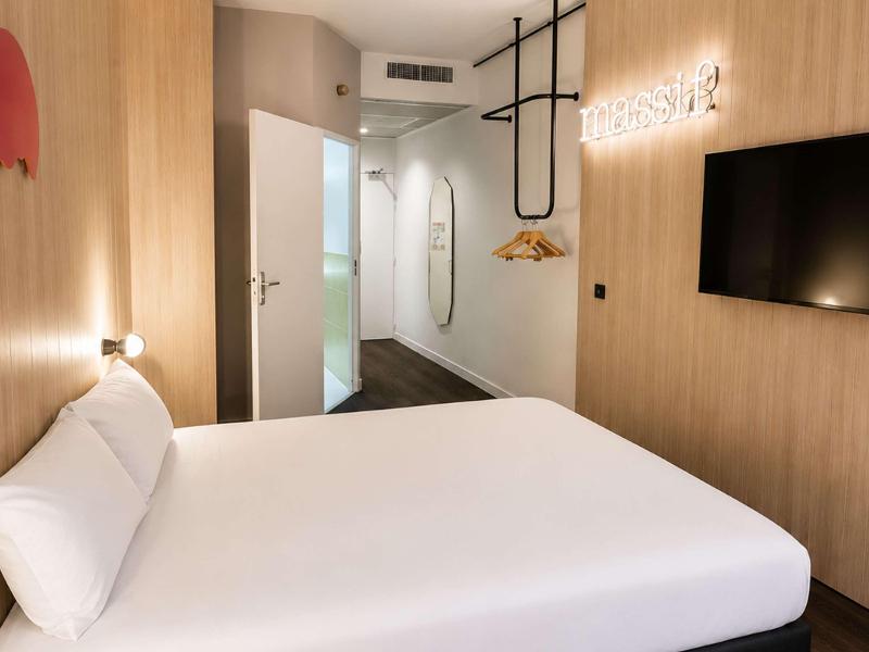 Ibis Styles Clermont Ferrand Sud La Pardieu image