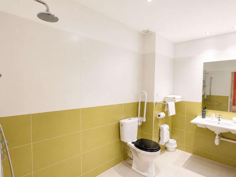 Ibis Styles Clermont Ferrand Sud La Pardieu image