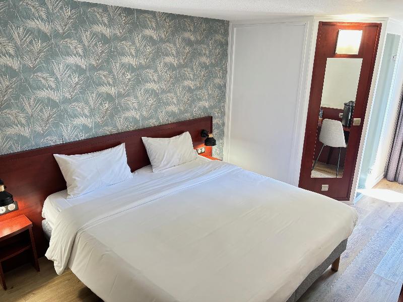 Kyriad Bordeaux Lormont image