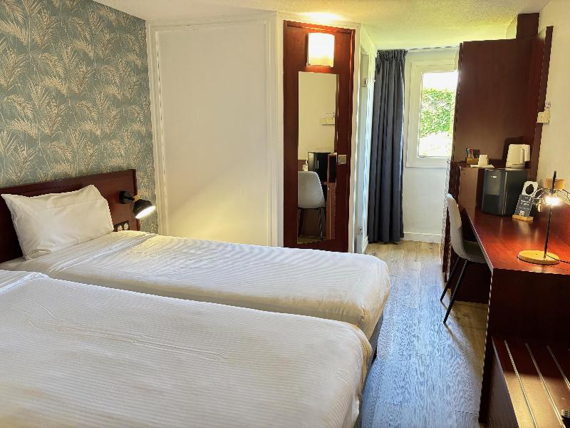 Kyriad Bordeaux Lormont image