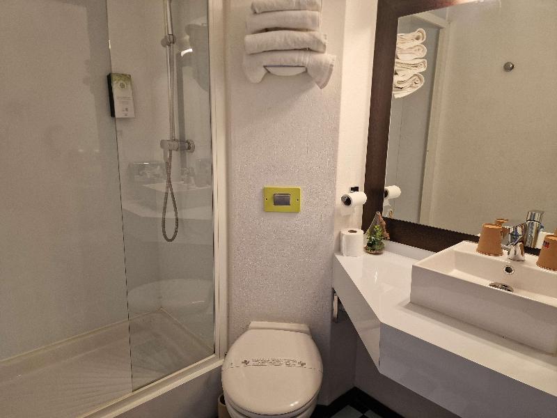 Hotel Kyriad Design Enzo Montlucon - Saint Victor image