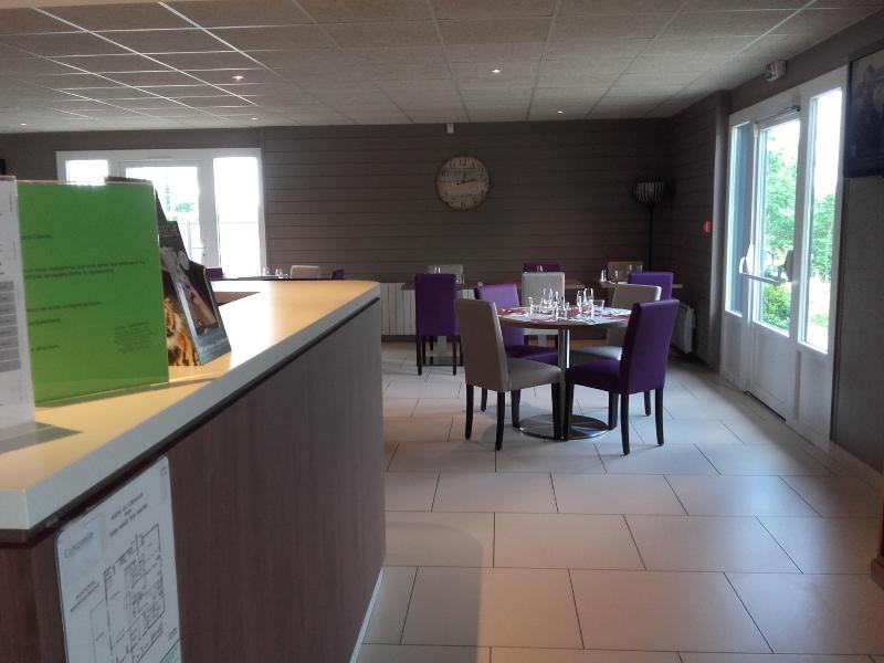 Campanile Sable Sur Sarthe Vion image