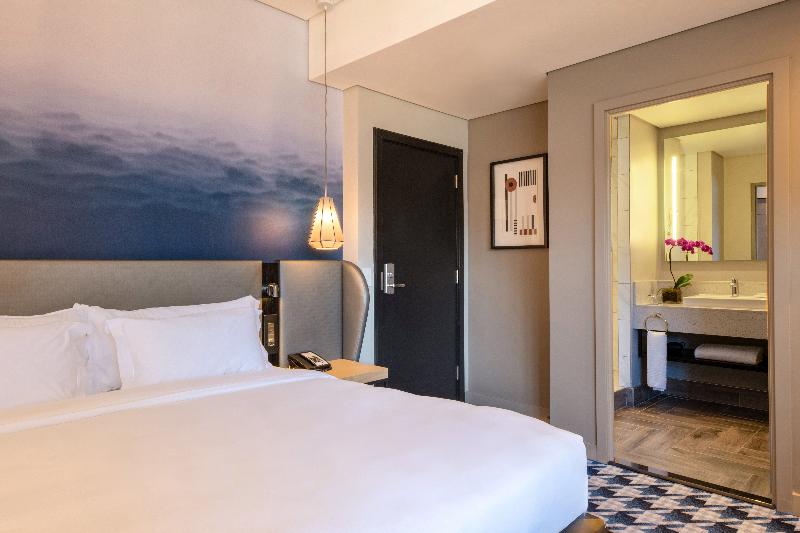 Stay in style at Pullman Cape Town City Centre