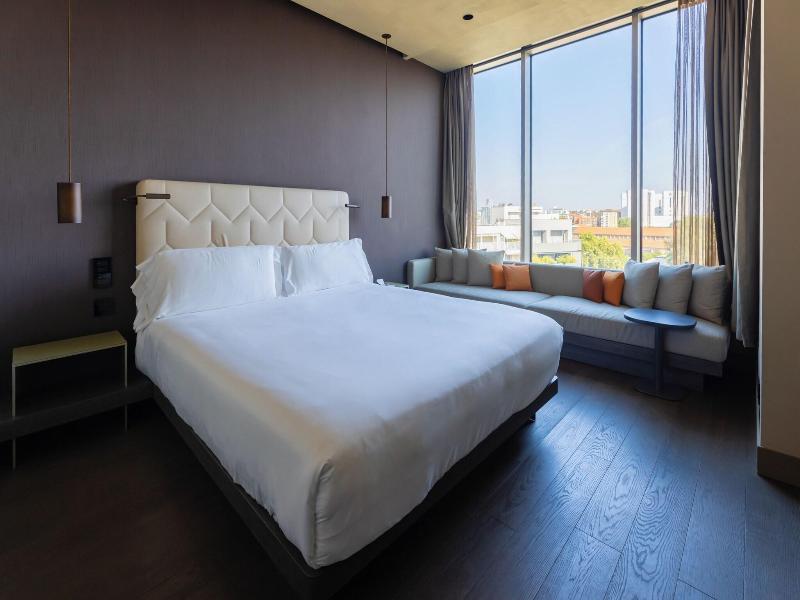Hotel Viu Milan image