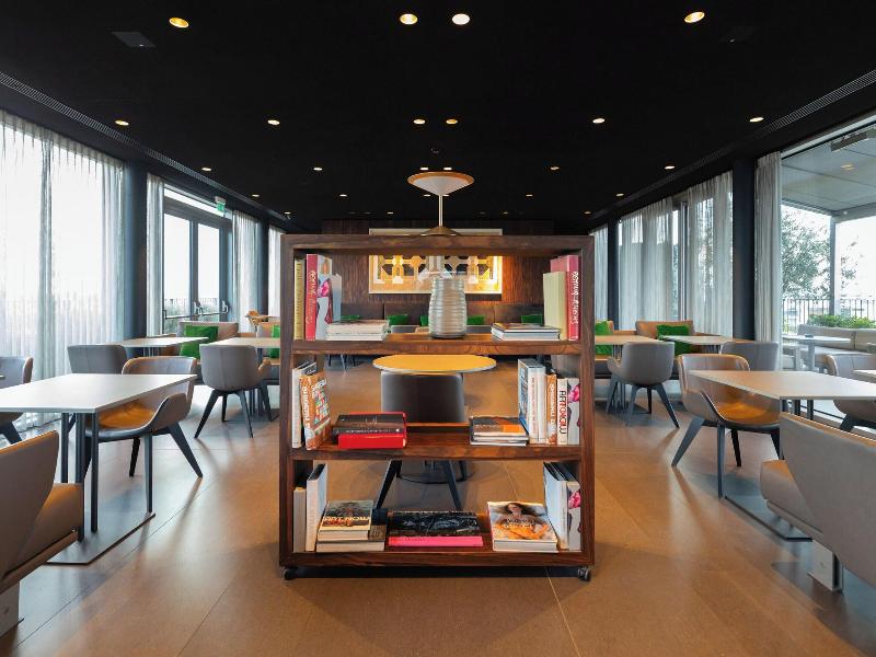 Hotel Viu Milan image