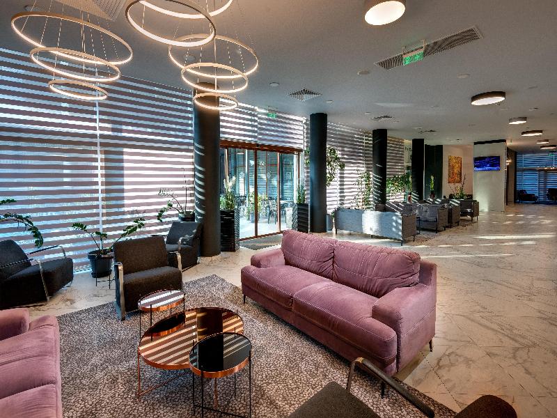 Best Western Plus Premium Inn image
