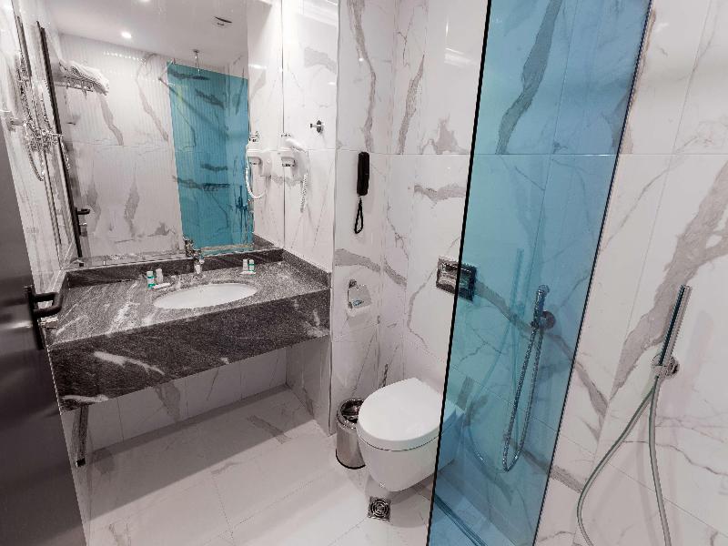 Best Western Plus Premium Inn image