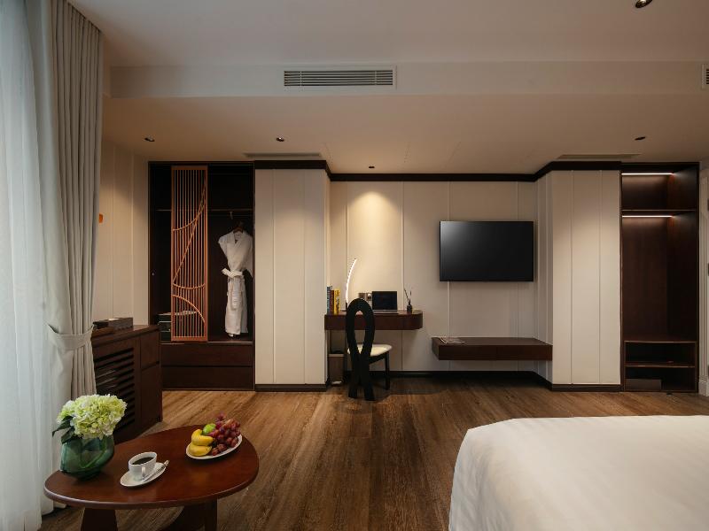 The Chi Boutique Hotel image