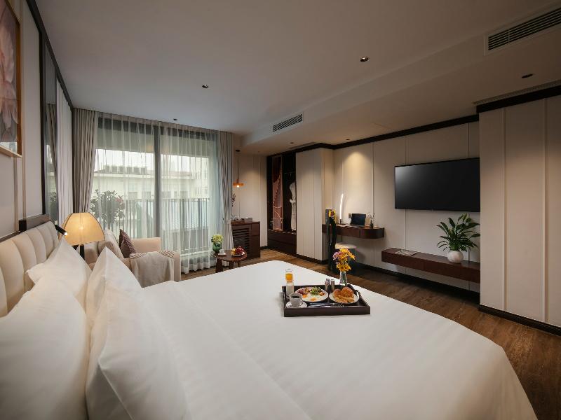 The Chi Boutique Hotel image