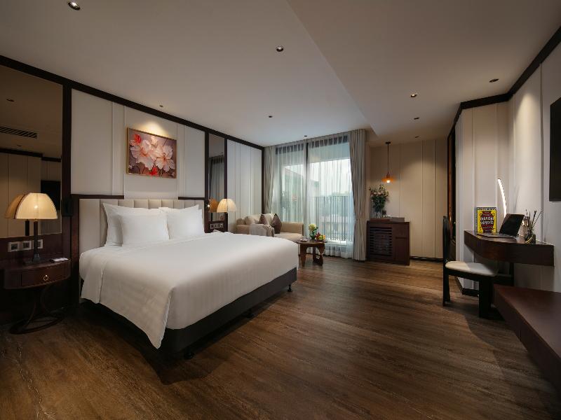 The Chi Boutique Hotel image