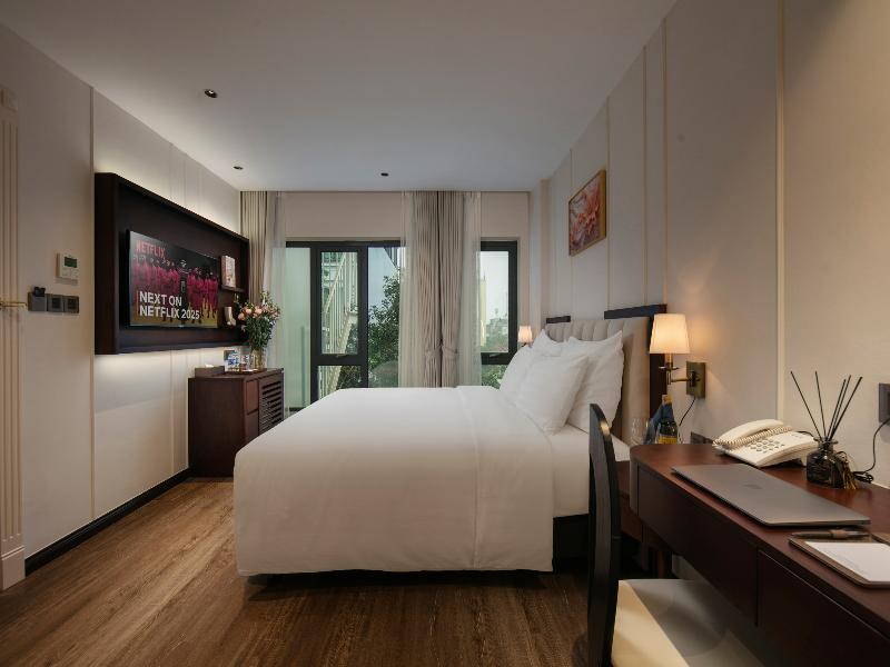 The Chi Boutique Hotel image