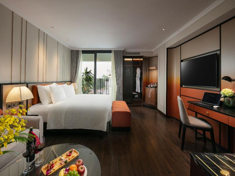 The Chi Boutique Hotel image