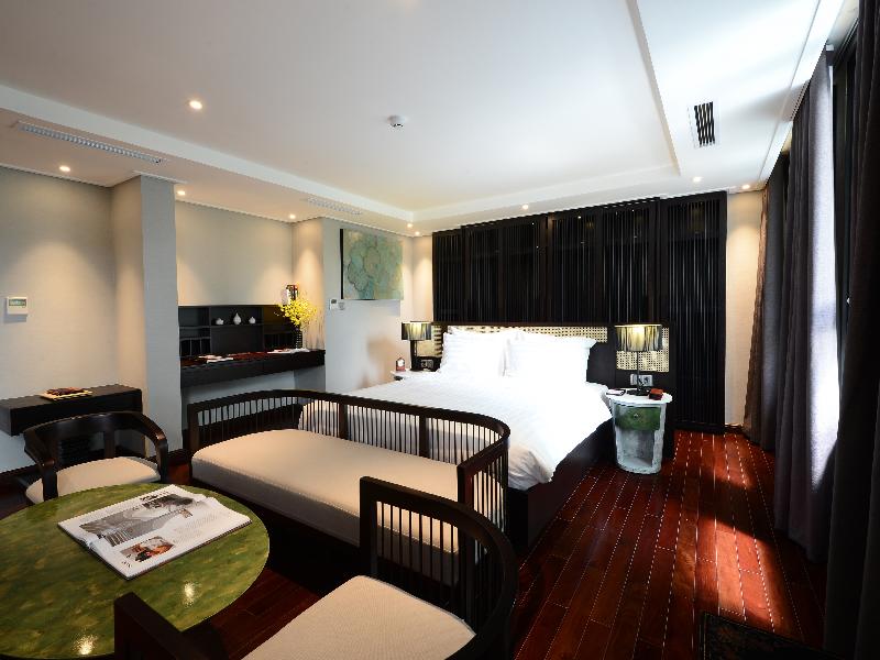 The Chi Boutique Hotel image
