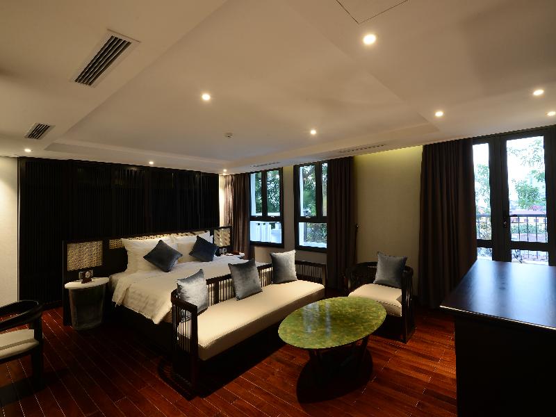 The Chi Boutique Hotel image