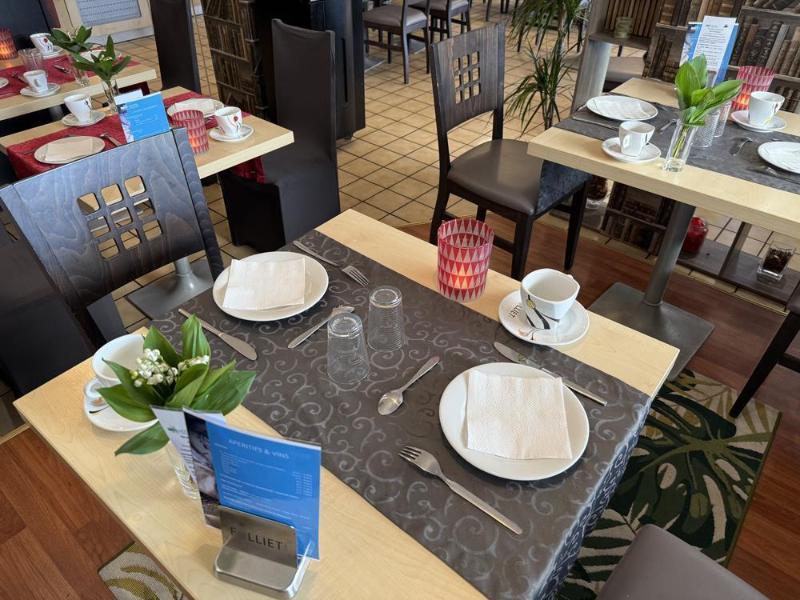 BRIT HOTEL BESANCON L HORLOGE image