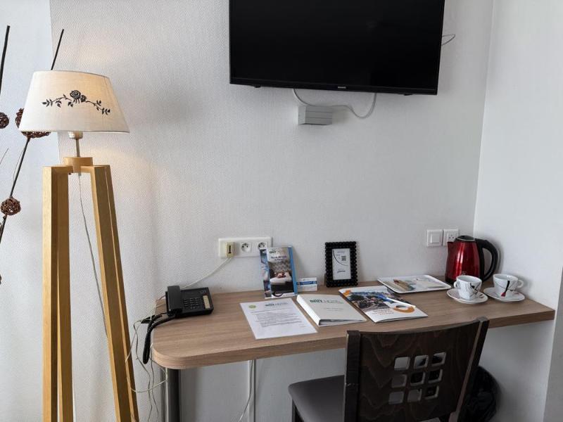 BRIT HOTEL BESANCON L HORLOGE image