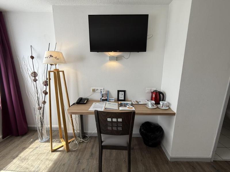BRIT HOTEL BESANCON L HORLOGE image