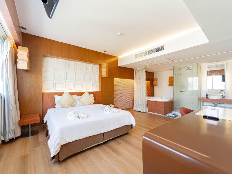 Veronica Residence image
